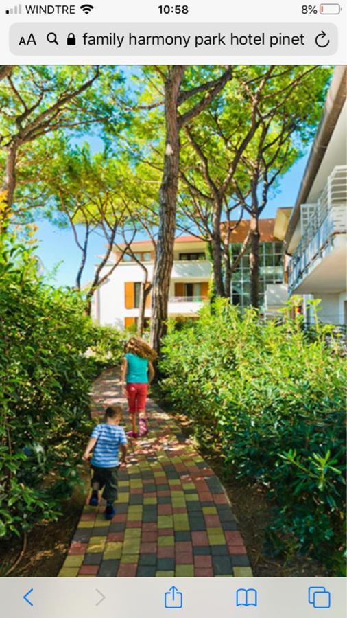 Park Hotel Pineta&Dependance Suite Eraclea Mare Buitenkant foto