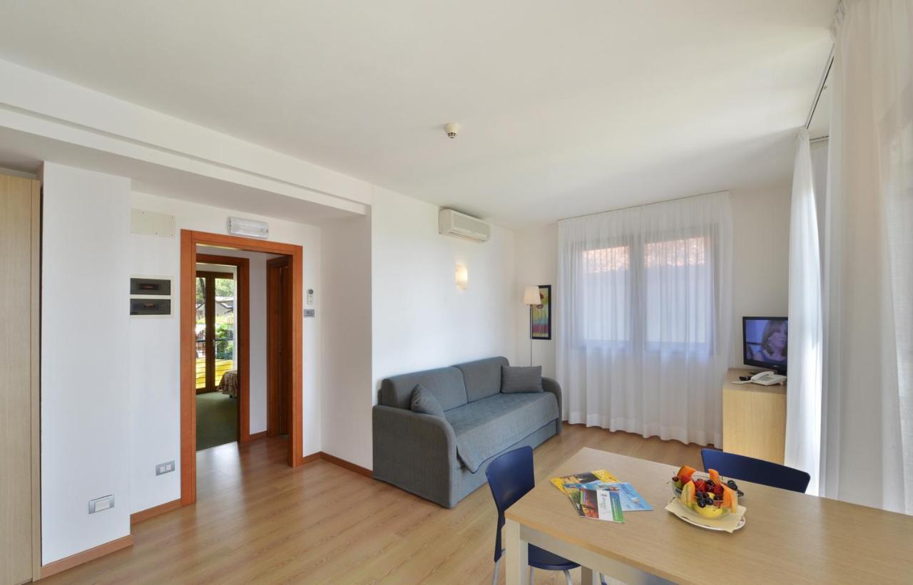 Park Hotel Pineta&Dependance Suite Eraclea Mare Buitenkant foto