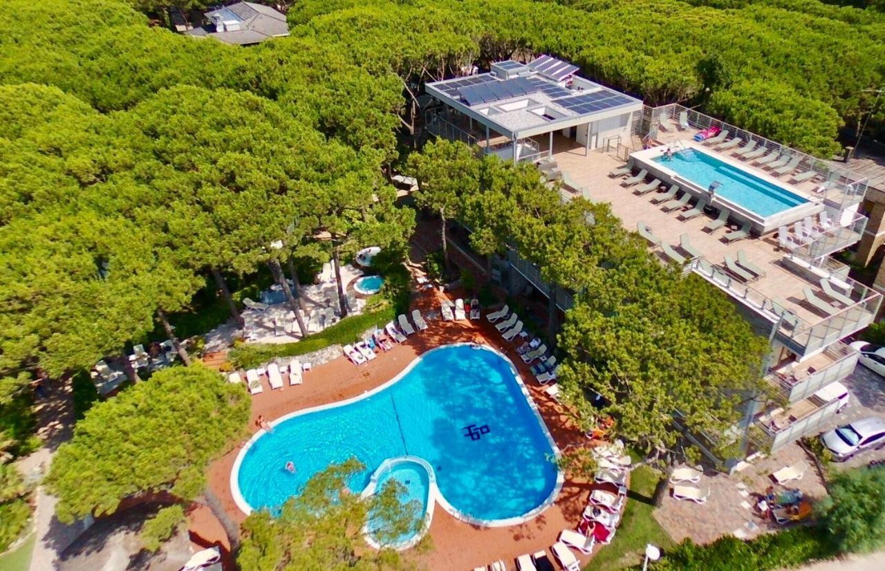 Park Hotel Pineta&Dependance Suite Eraclea Mare Buitenkant foto