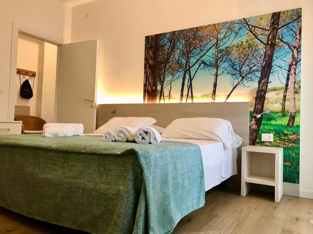 Park Hotel Pineta&Dependance Suite Eraclea Mare Buitenkant foto