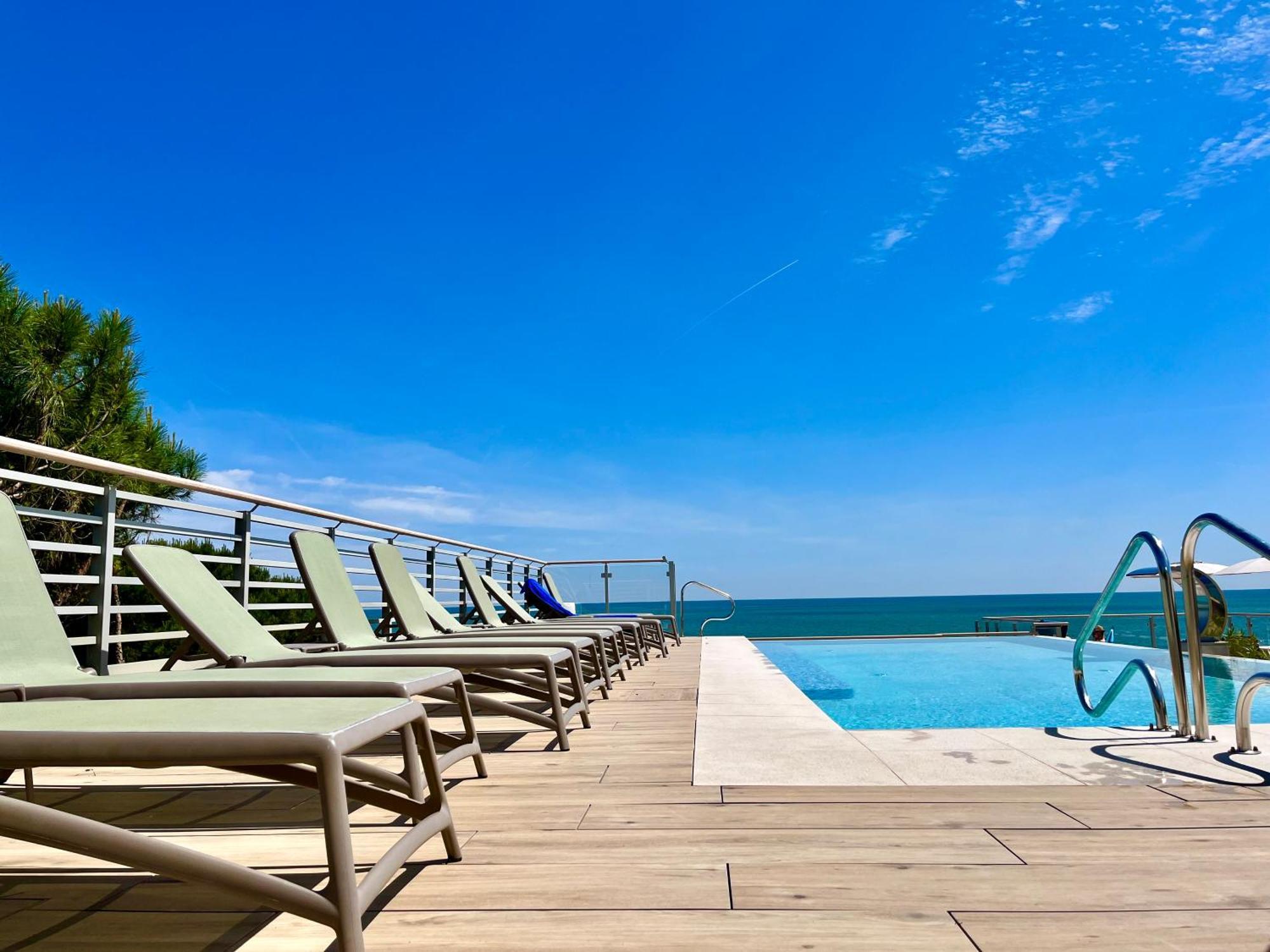 Park Hotel Pineta&Dependance Suite Eraclea Mare Buitenkant foto