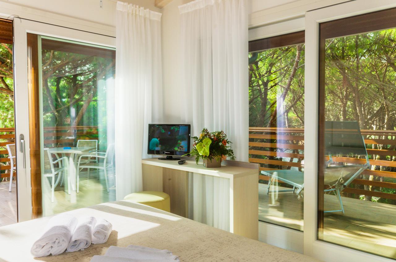 Park Hotel Pineta&Dependance Suite Eraclea Mare Buitenkant foto
